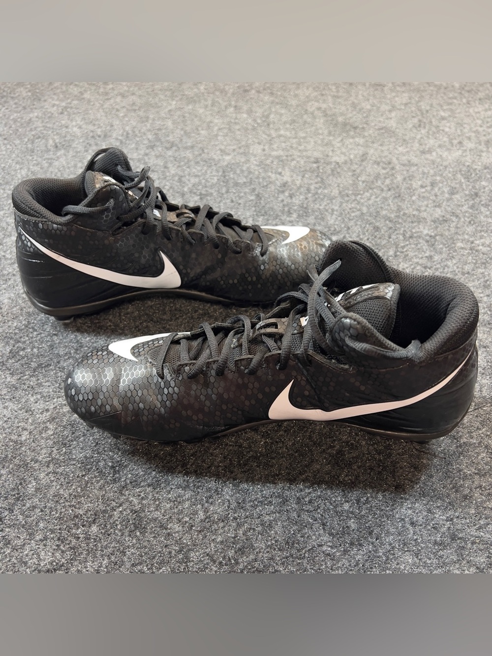 Nike Alpha Menace Football Cleats Black White Mid Tops Mens 12